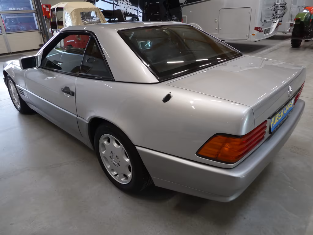 Mercedes-Benz SL 320