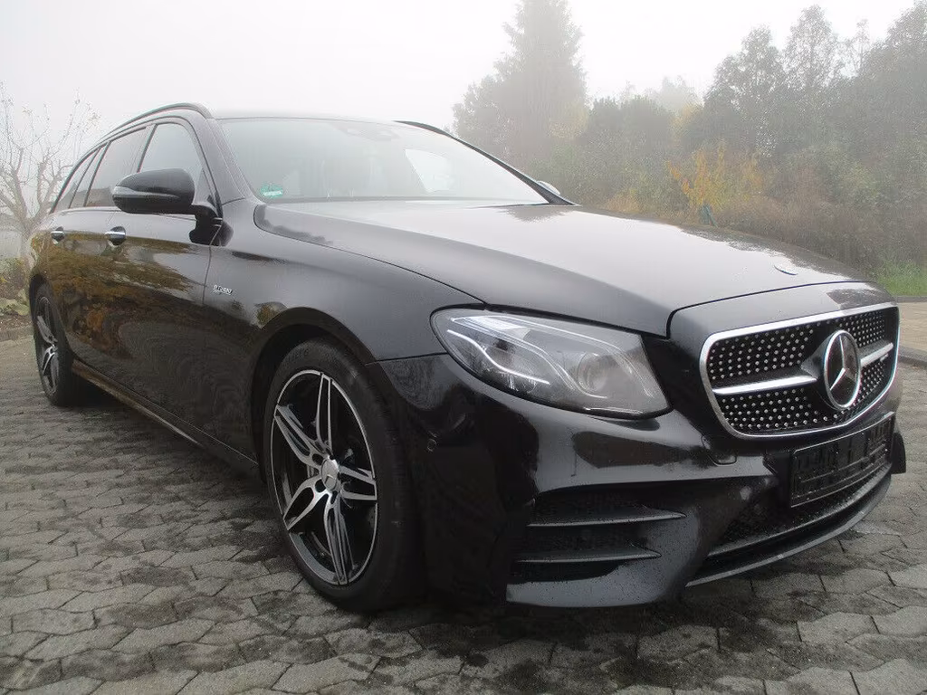 Mercedes-Benz E 43 AMG