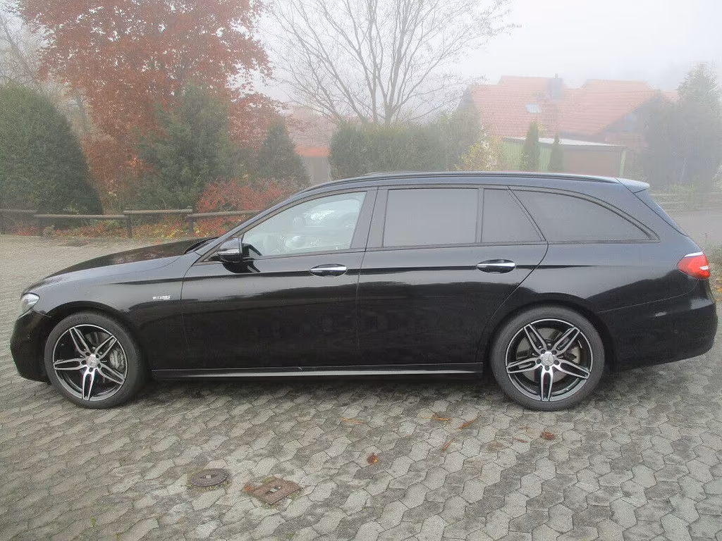 Mercedes-Benz E 43 AMG