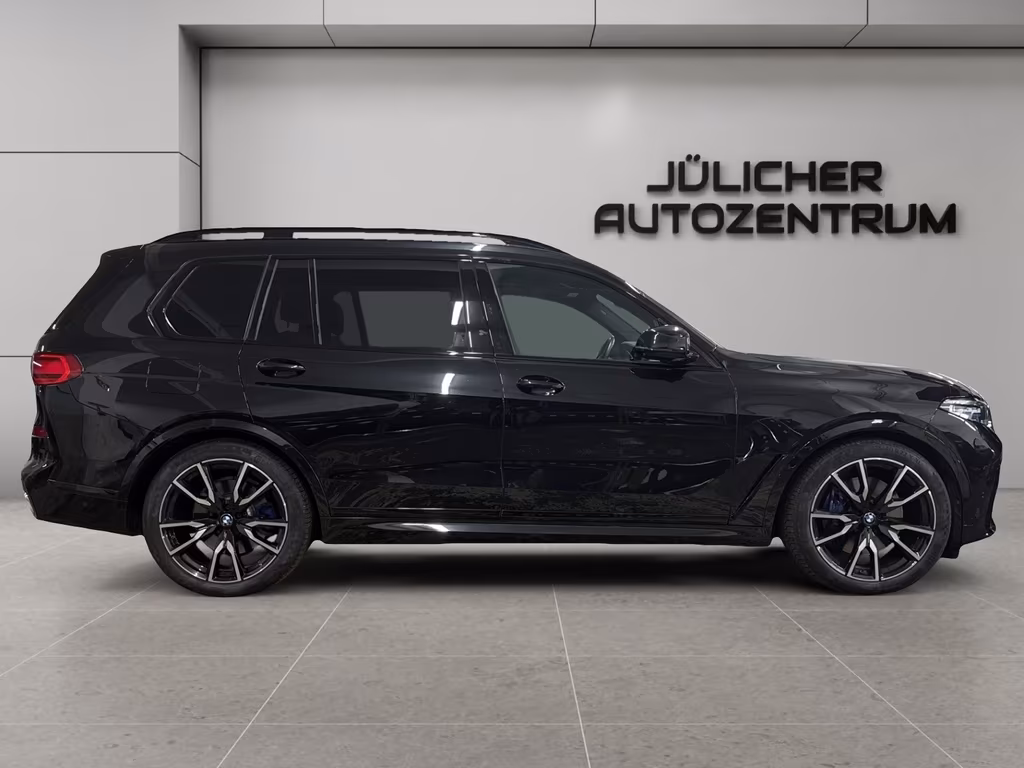 BMW X7 M50