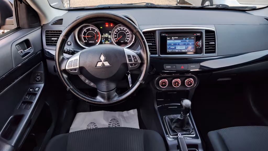 Mitsubishi Lancer