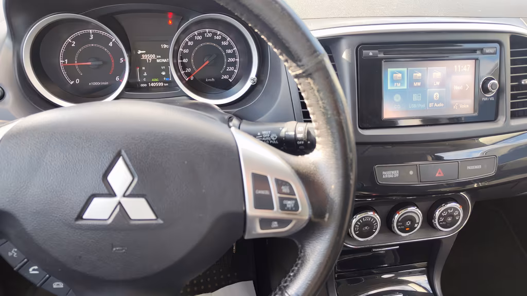 Mitsubishi Lancer