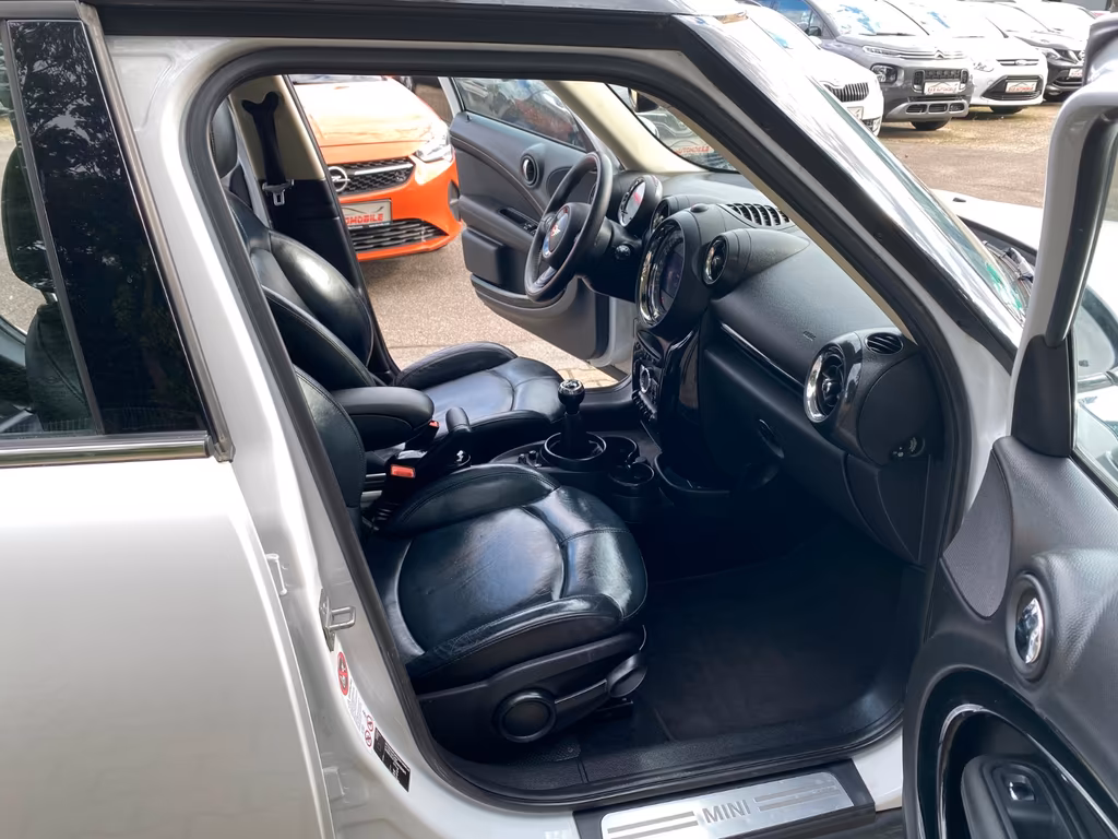 MINI Cooper Countryman