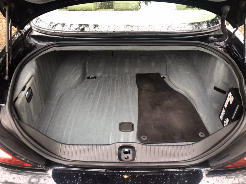 Jaguar XJR