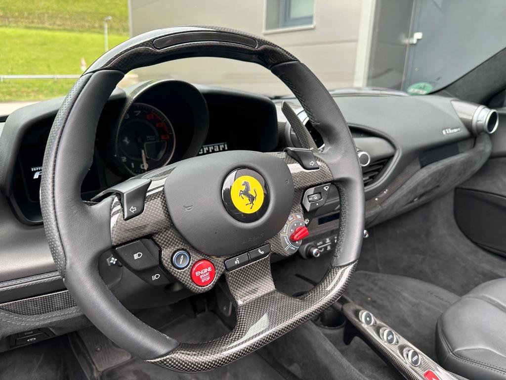 Ferrari F8