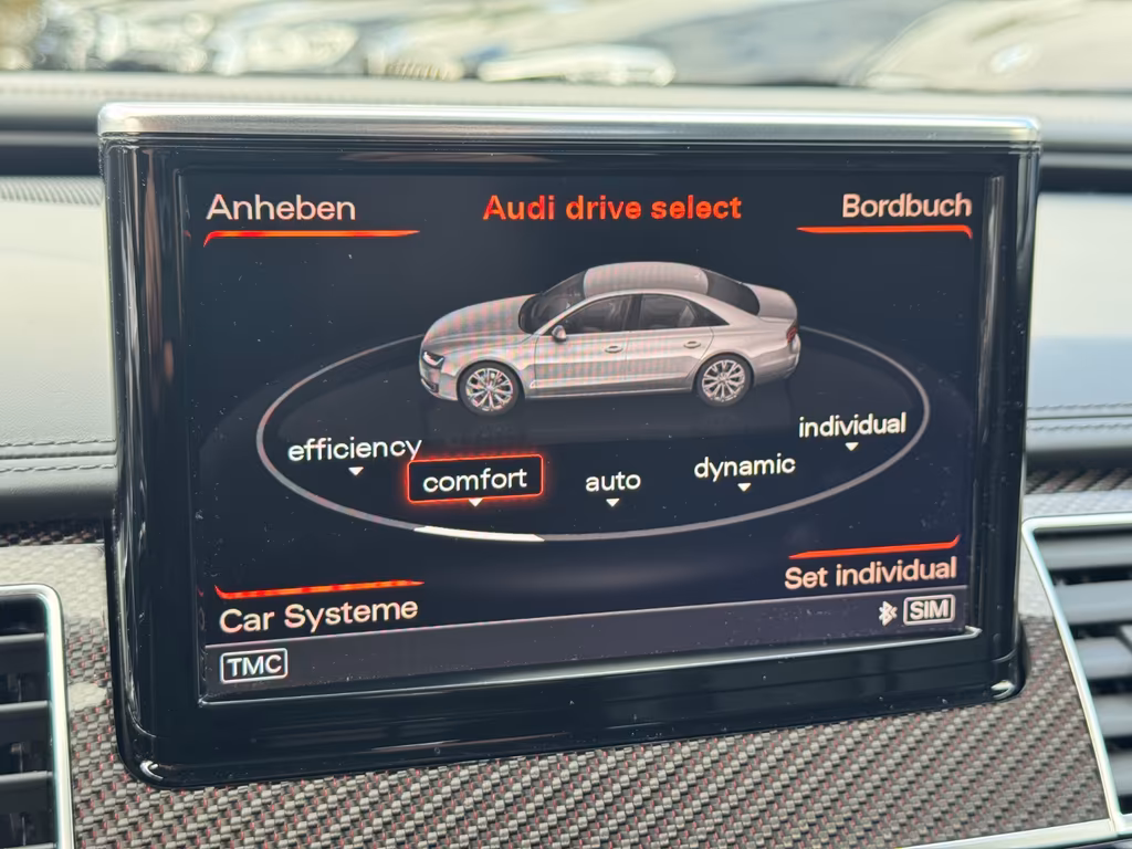 Audi S8