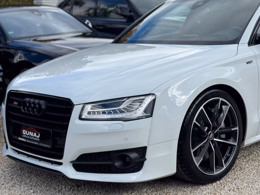 Audi S8