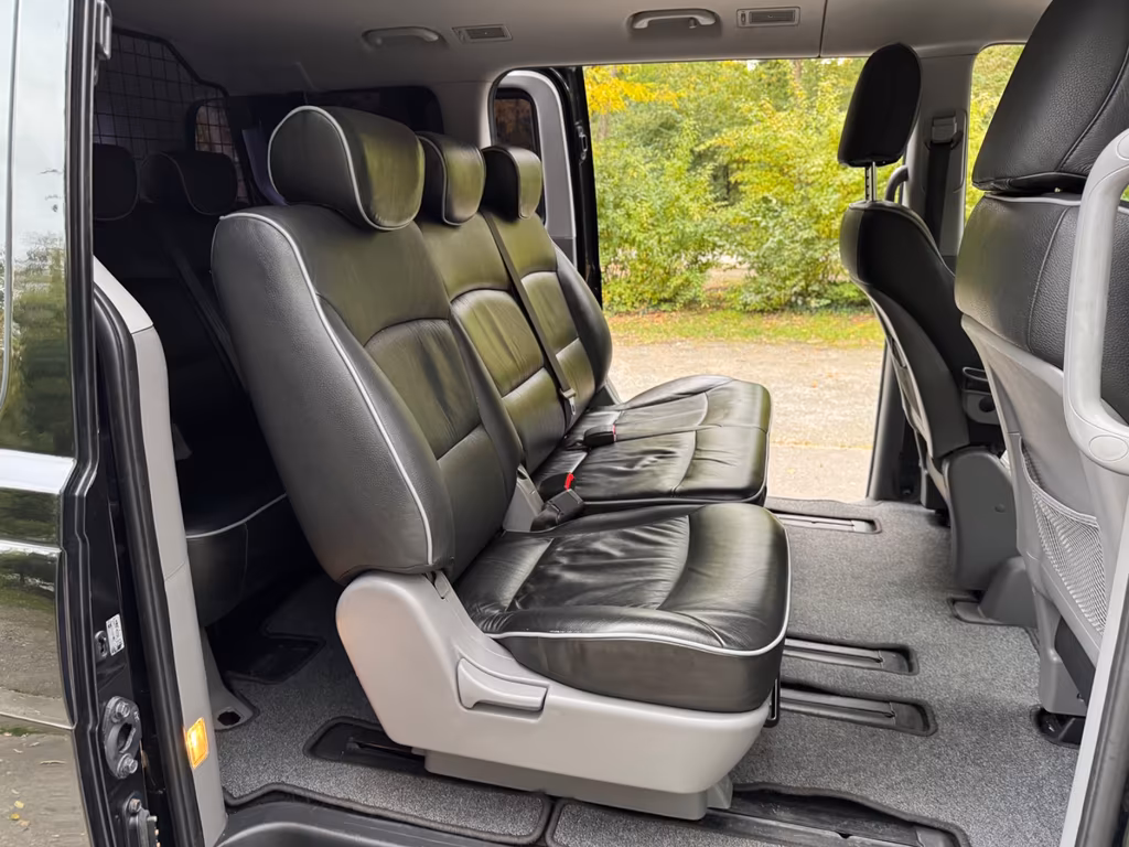 Hyundai H-1 Starex