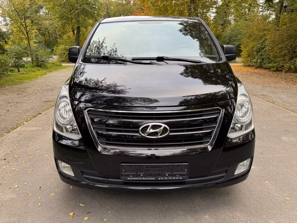 Hyundai H-1 Starex