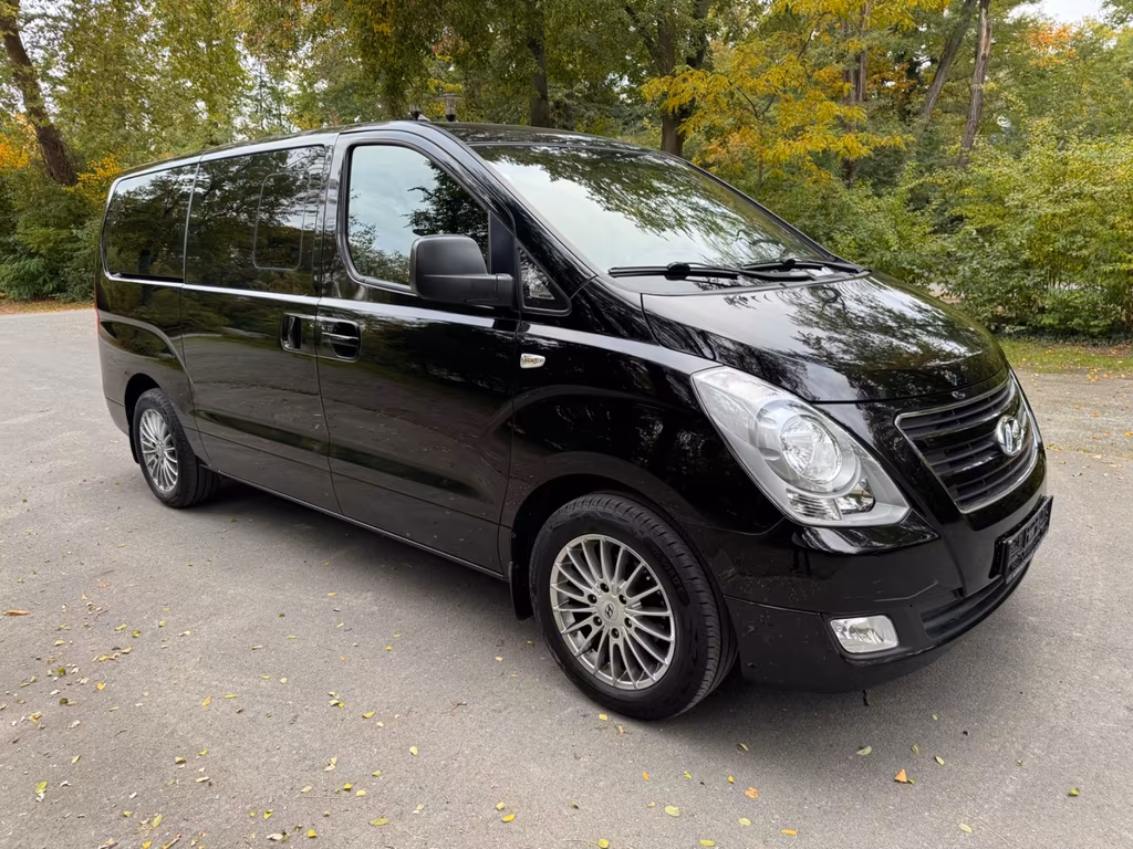 Hyundai H-1 Starex