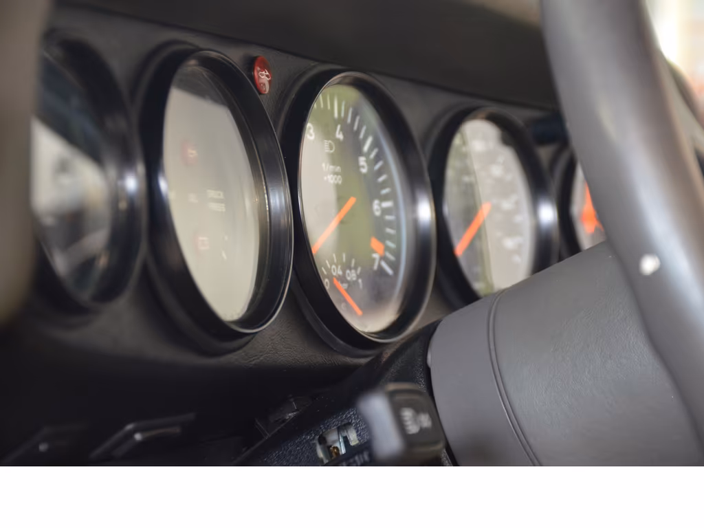 Porsche 930