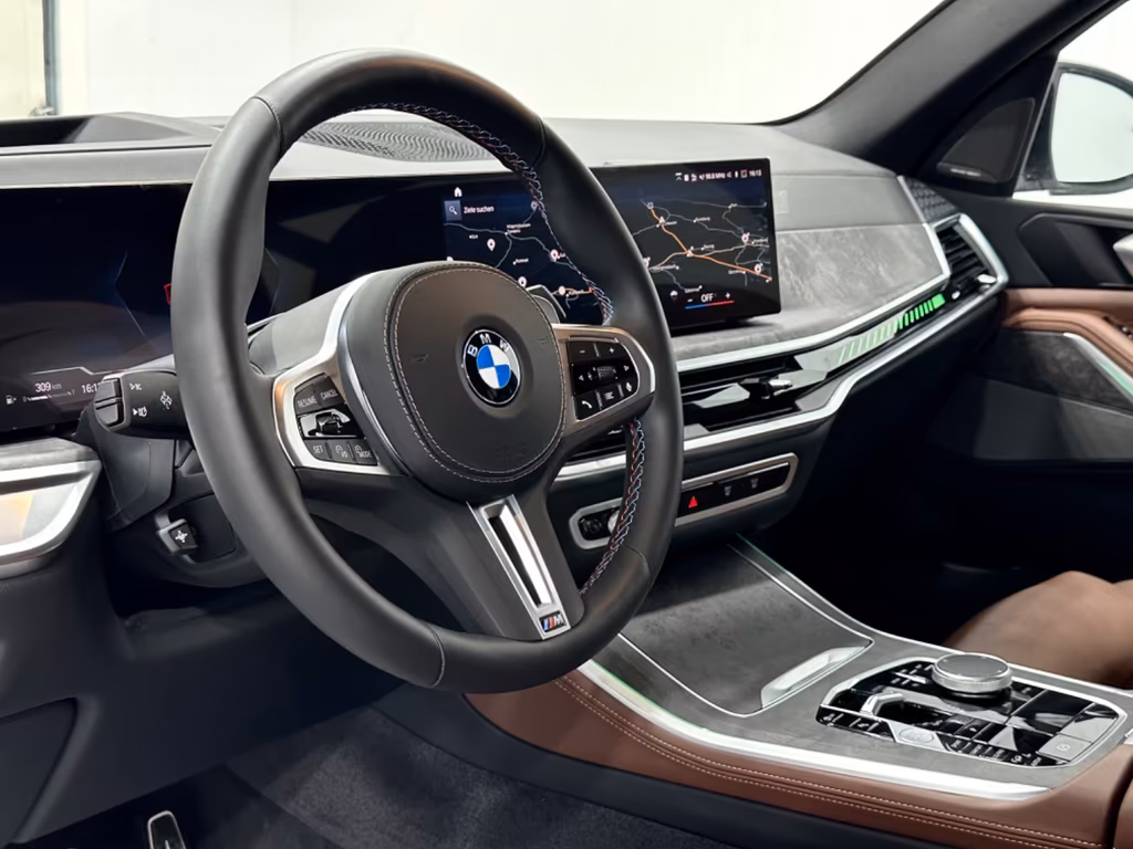 BMW X5 M60