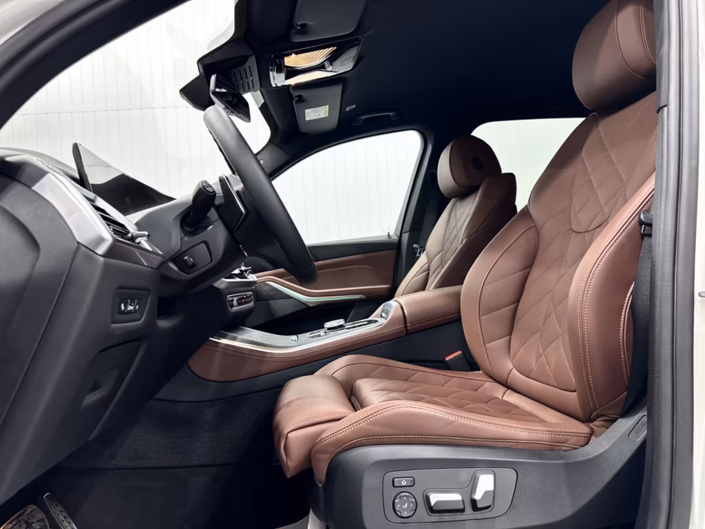 BMW X5 M60