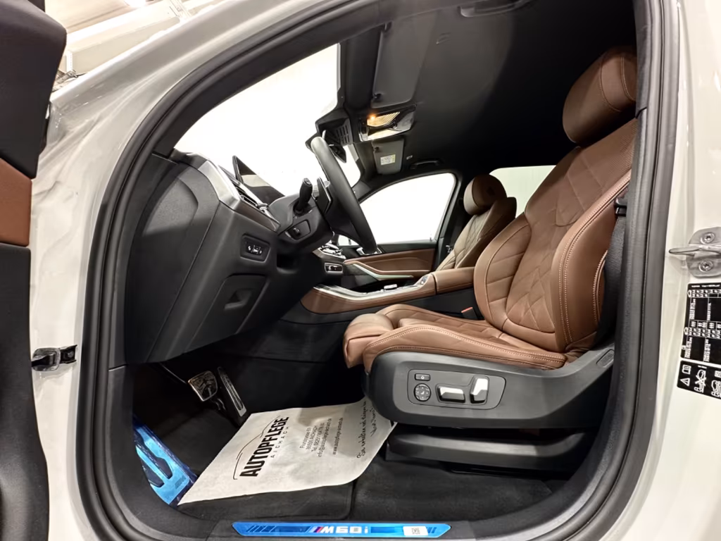 BMW X5 M60