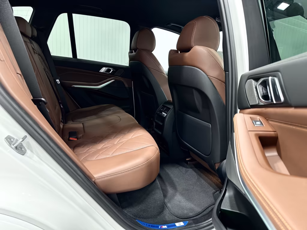 BMW X5 M60
