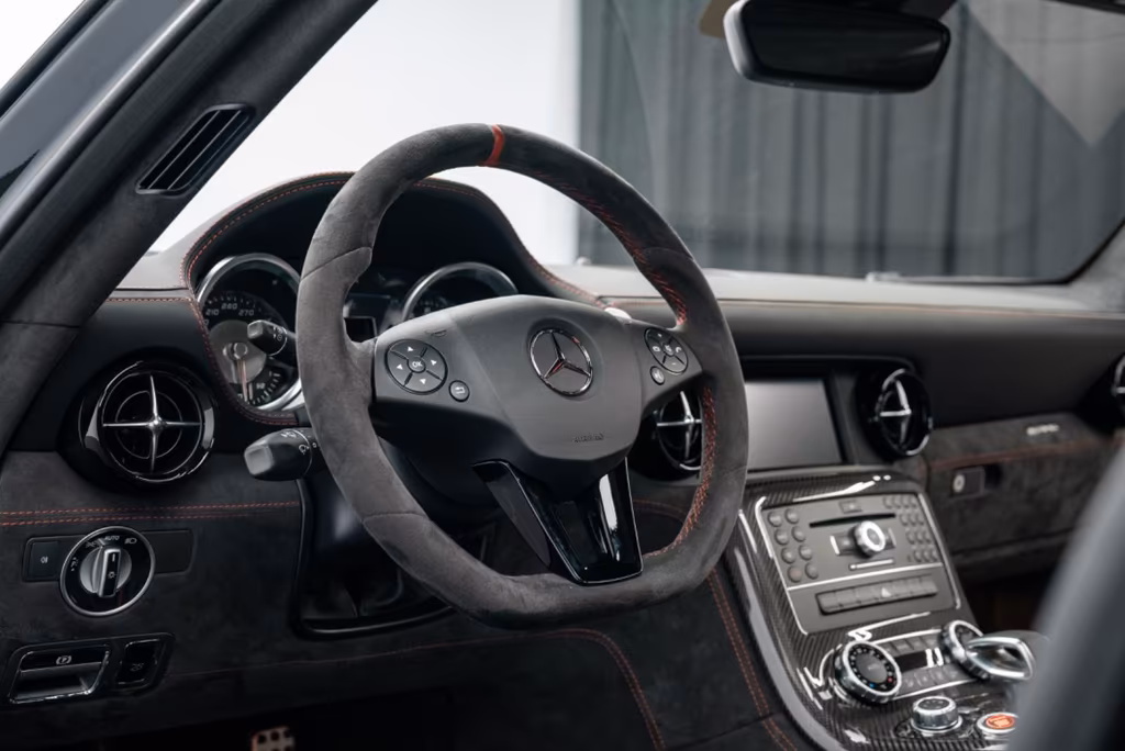 Mercedes-Benz SLS AMG