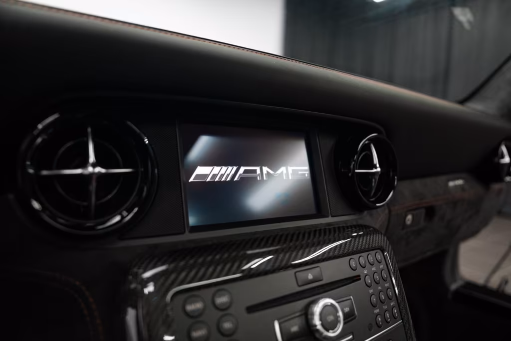 Mercedes-Benz SLS AMG