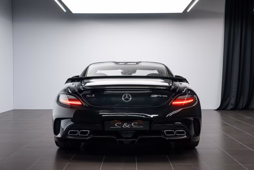 Mercedes-Benz SLS AMG