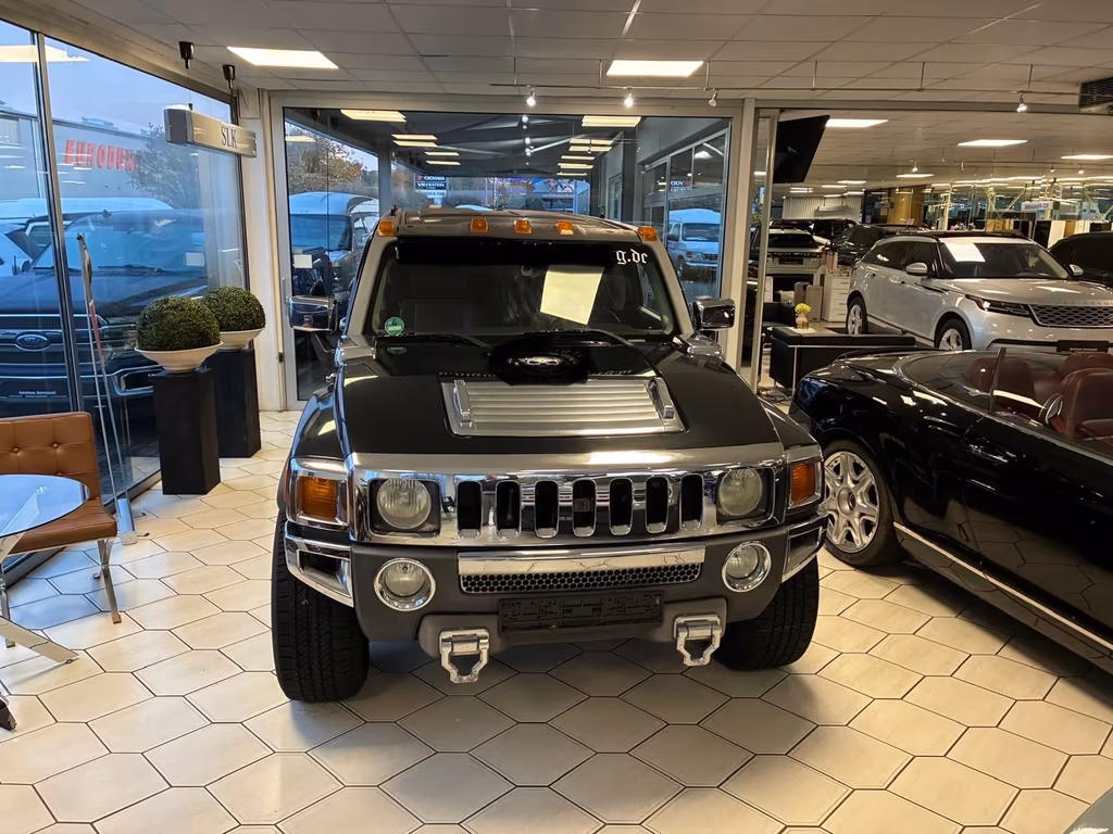 Hummer H3