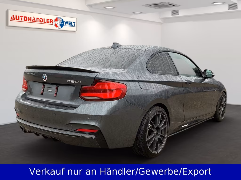 BMW 228