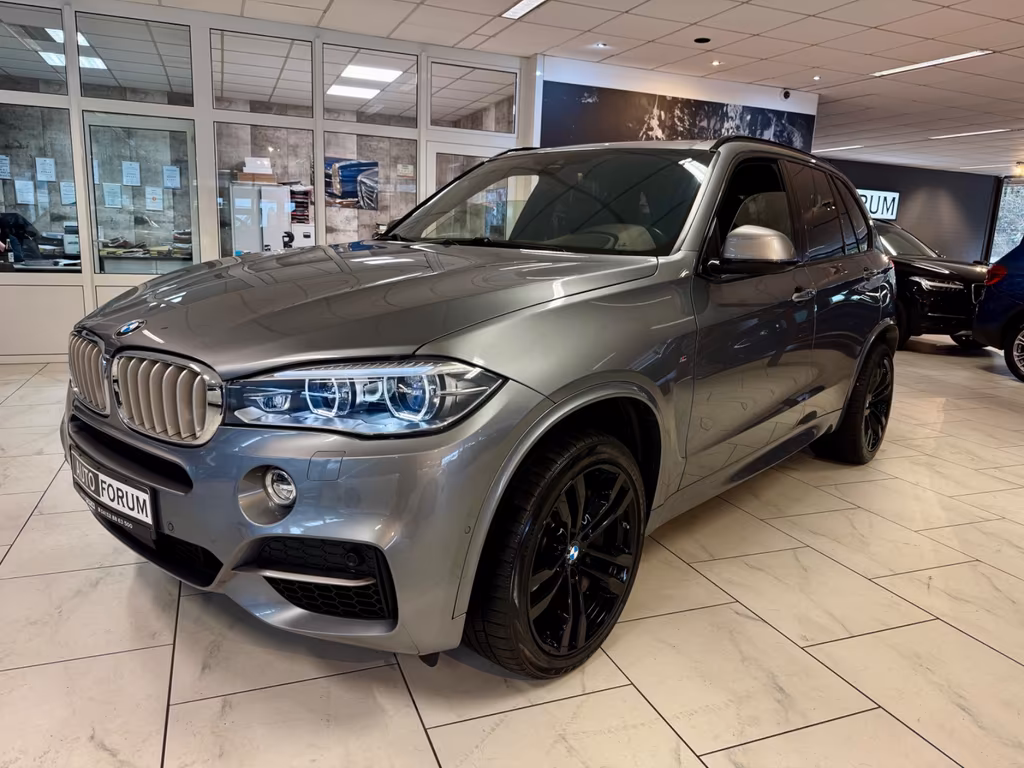 BMW X5 M50