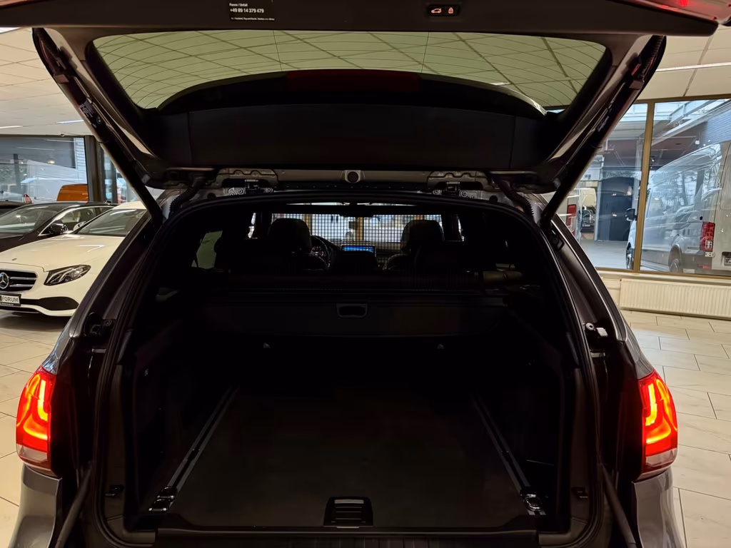 BMW X5 M50