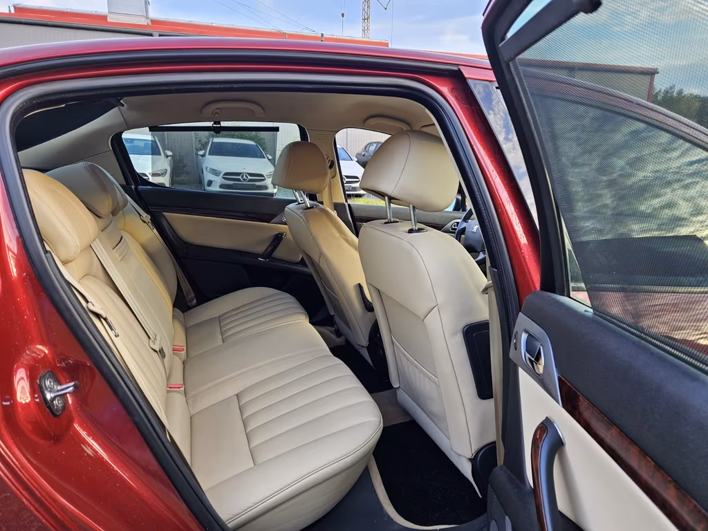 Peugeot 407