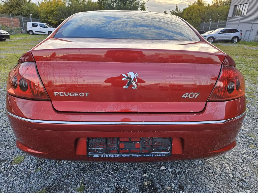 Peugeot 407