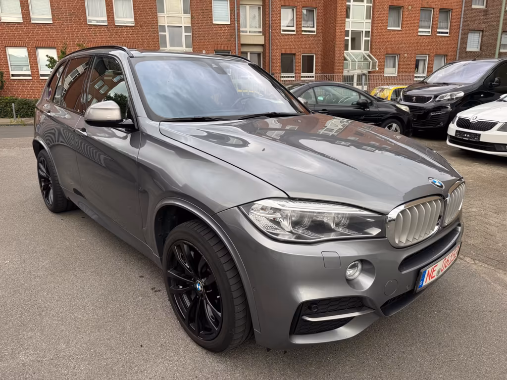 BMW X5 M50