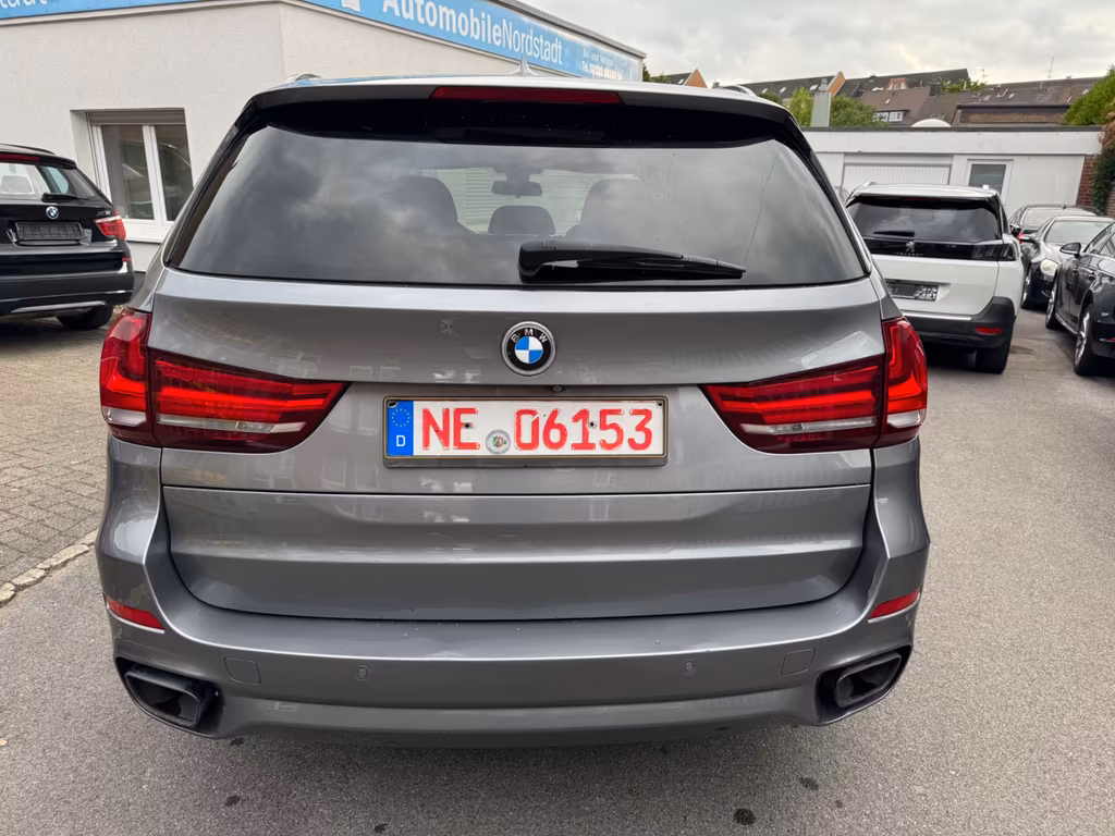 BMW X5 M50