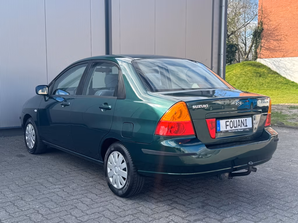 Suzuki Liana