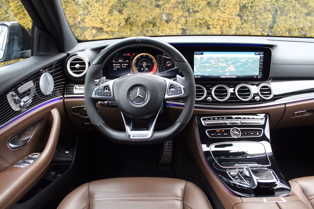 Mercedes-Benz E 63 AMG