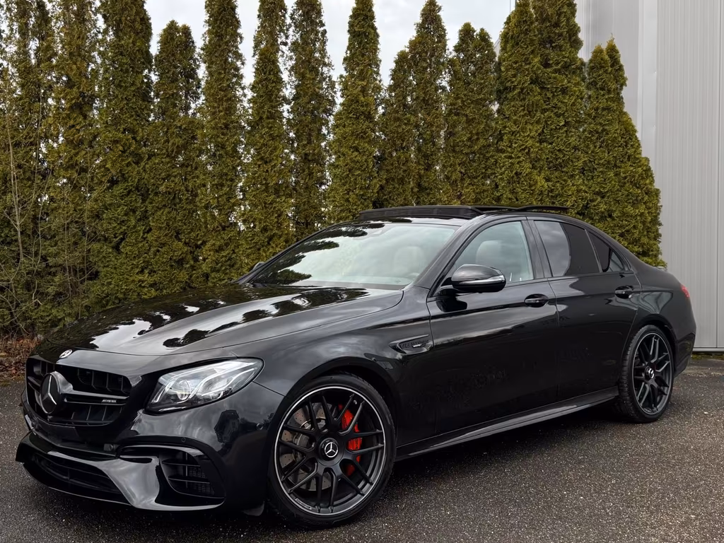 Mercedes-Benz E 63 AMG