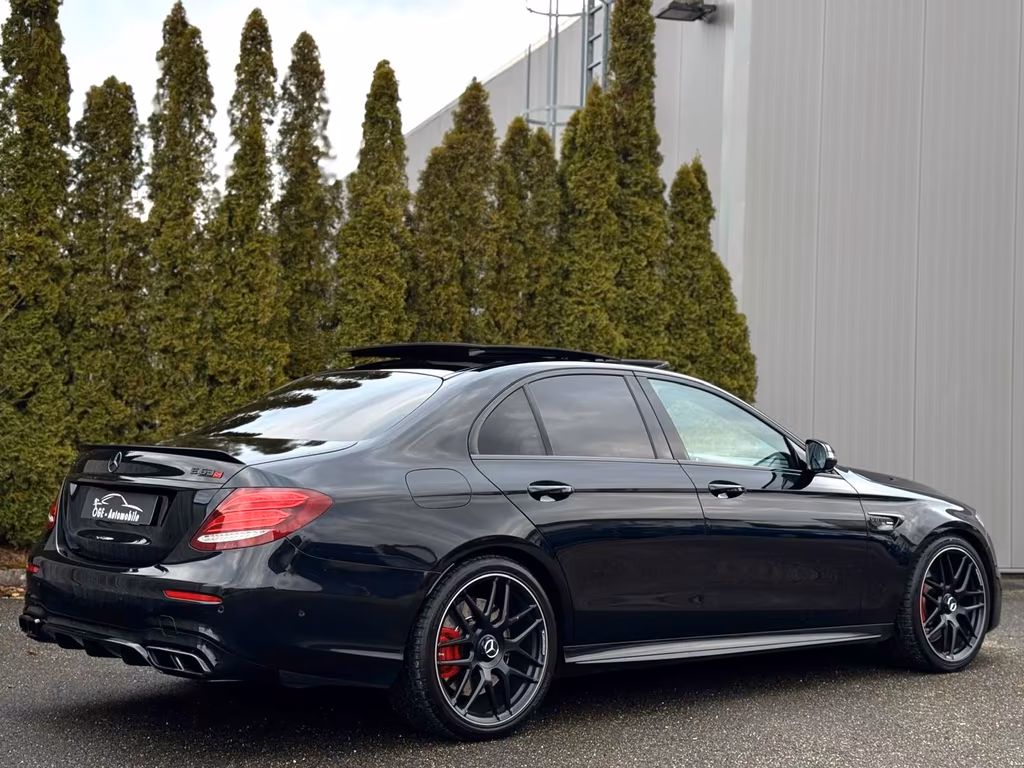 Mercedes-Benz E 63 AMG