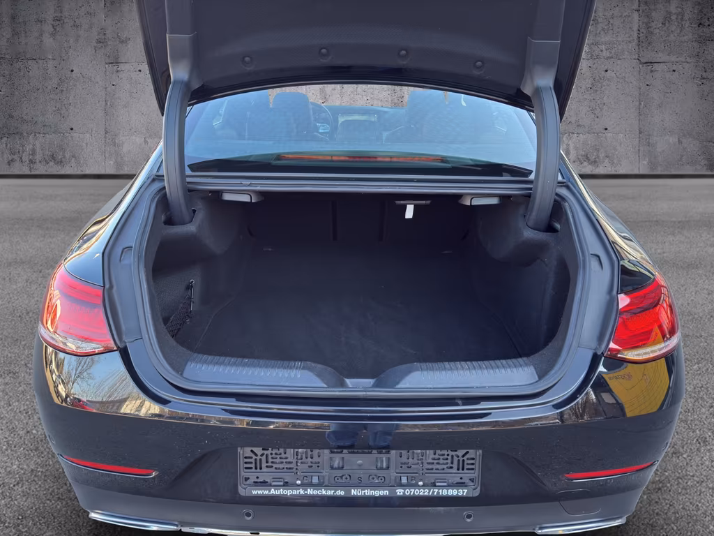 Mercedes-Benz CLS 220