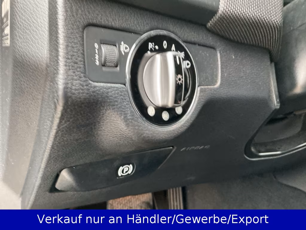Mercedes-Benz GLK 320