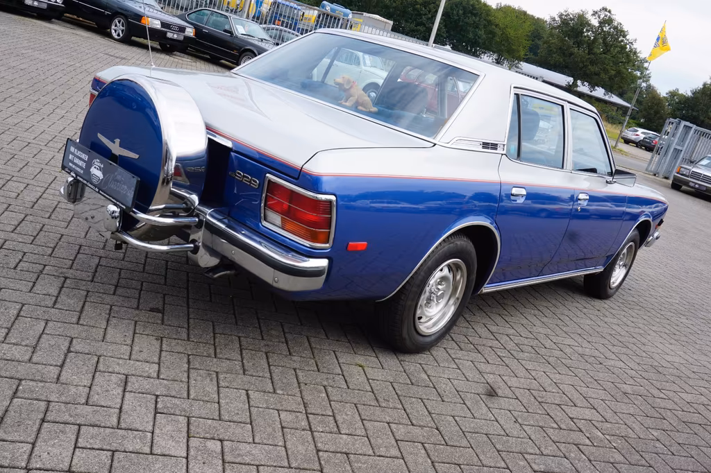 Mazda 929