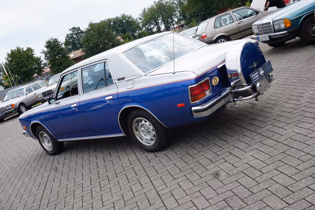 Mazda 929
