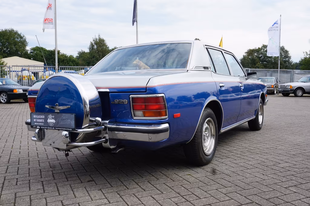 Mazda 929