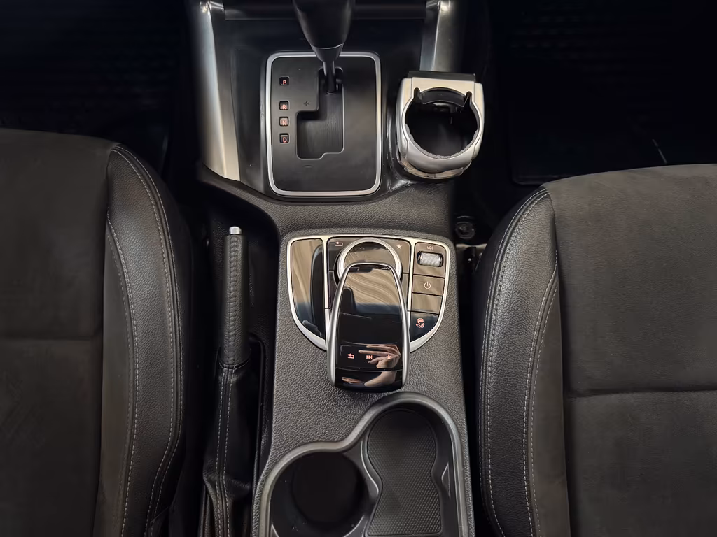 Mercedes-Benz X 250
