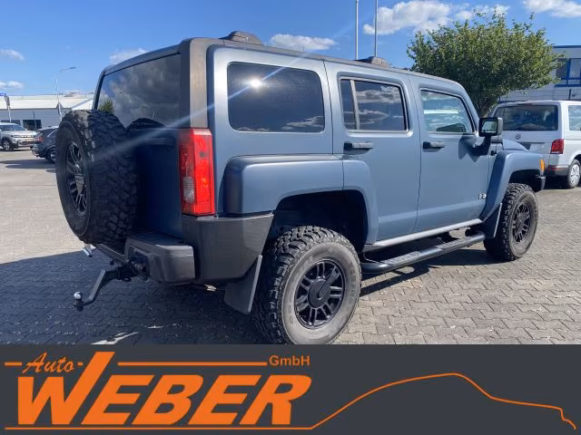 Hummer H3