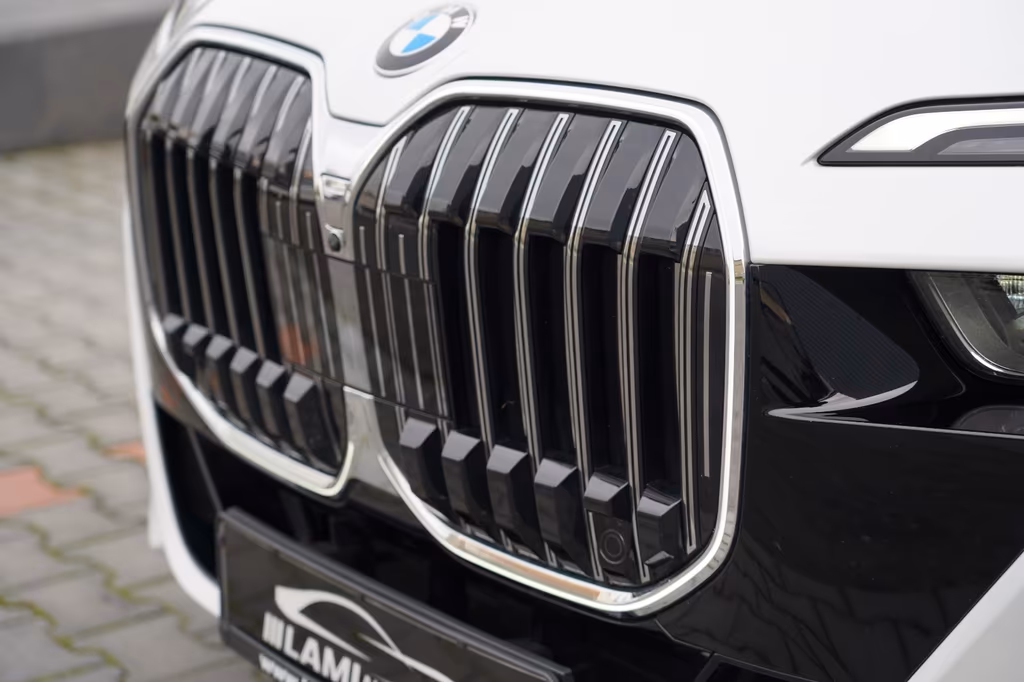 BMW 740