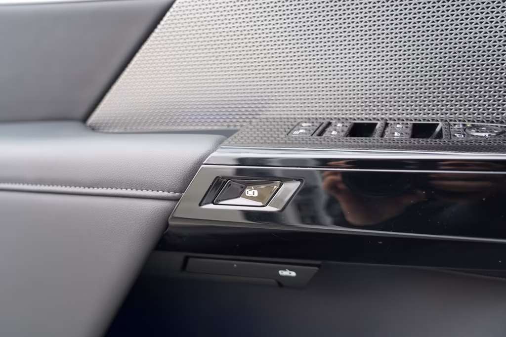 BMW 740