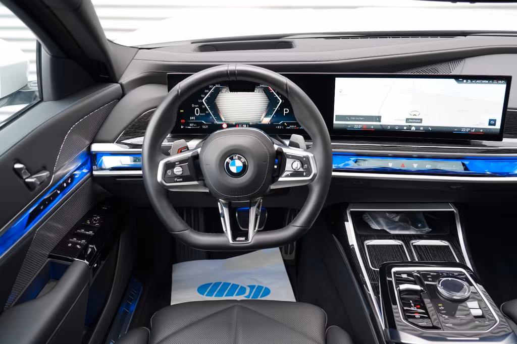 BMW 740