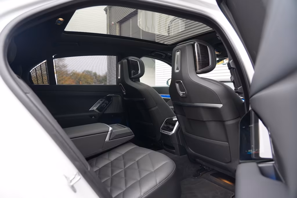 BMW 740