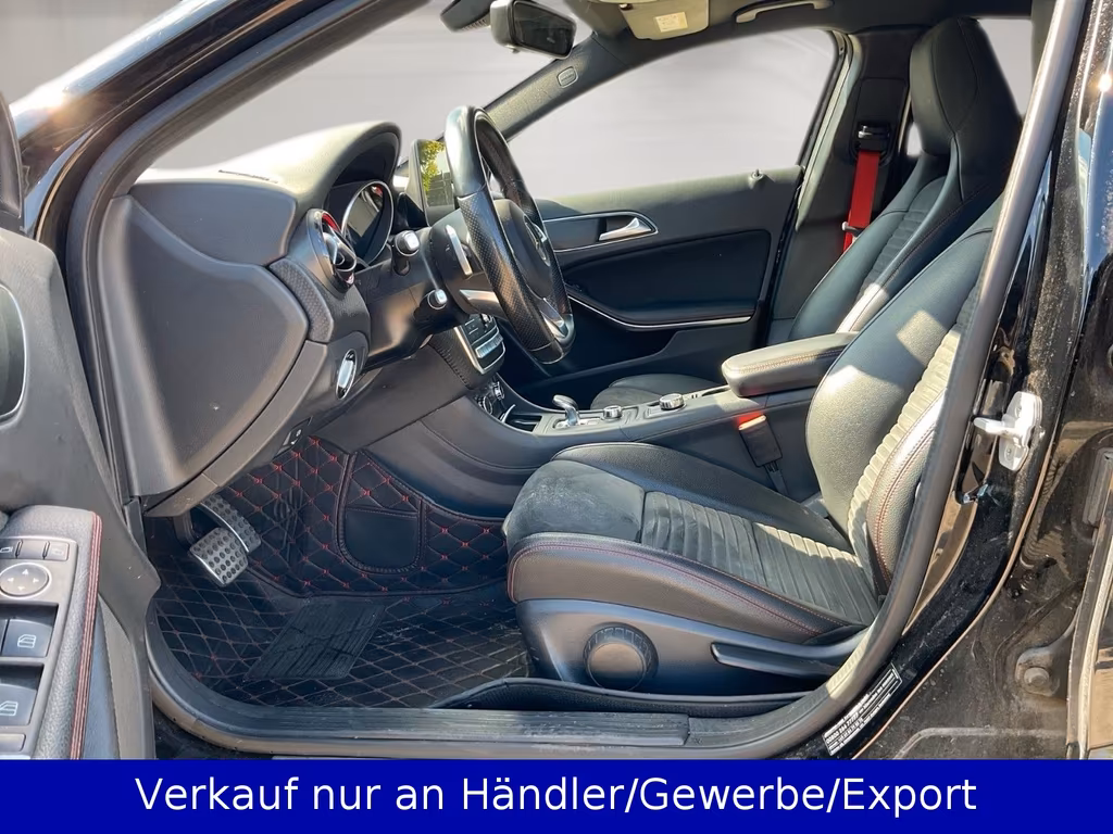 Mercedes-Benz A 45 AMG
