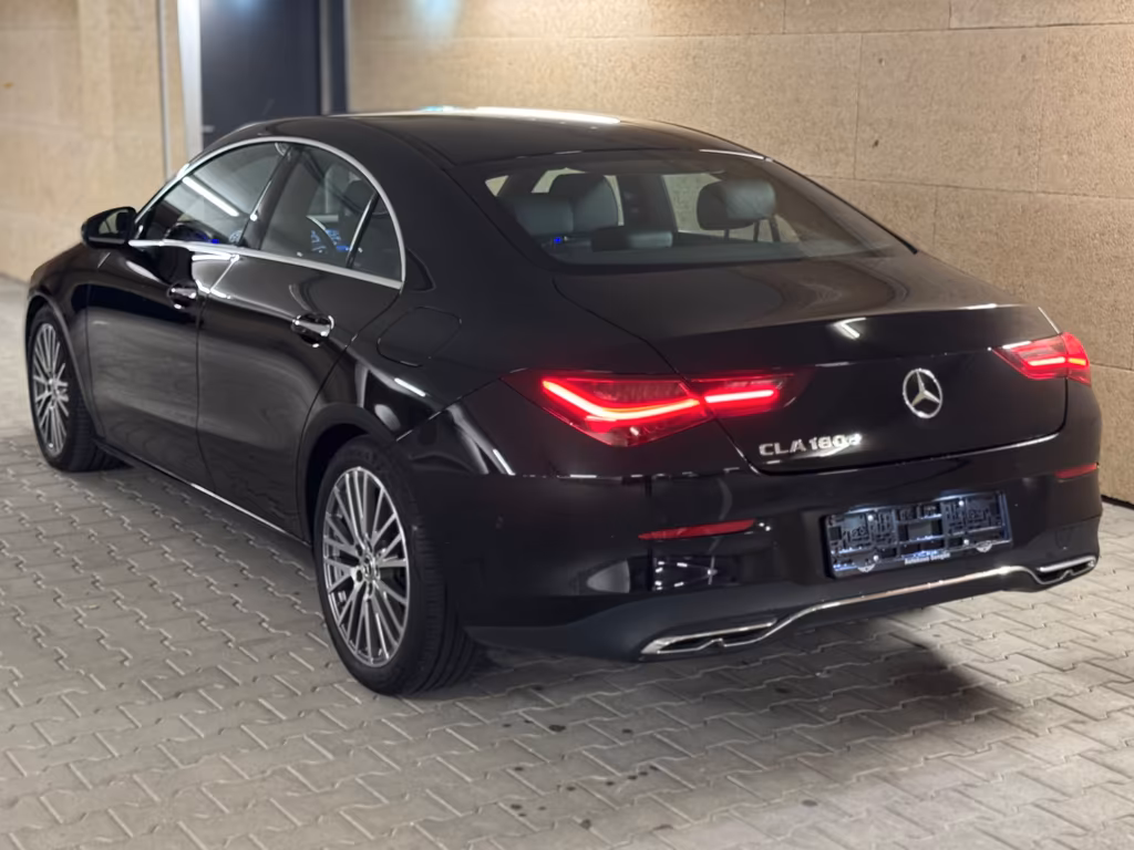 Mercedes-Benz CLA 180