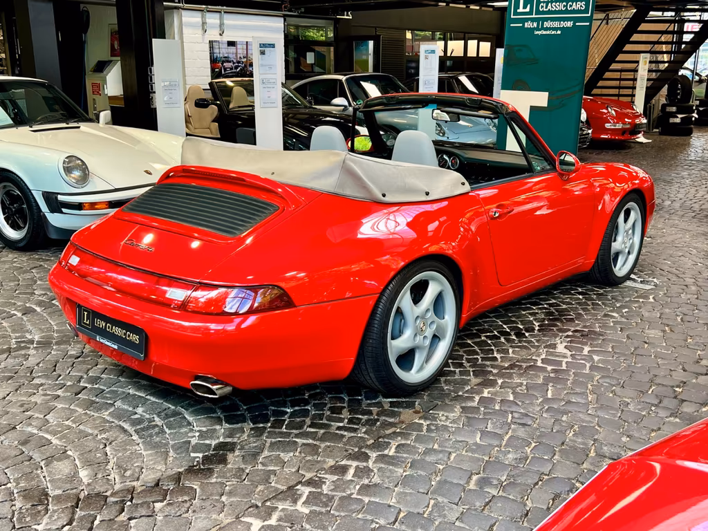 Porsche 993