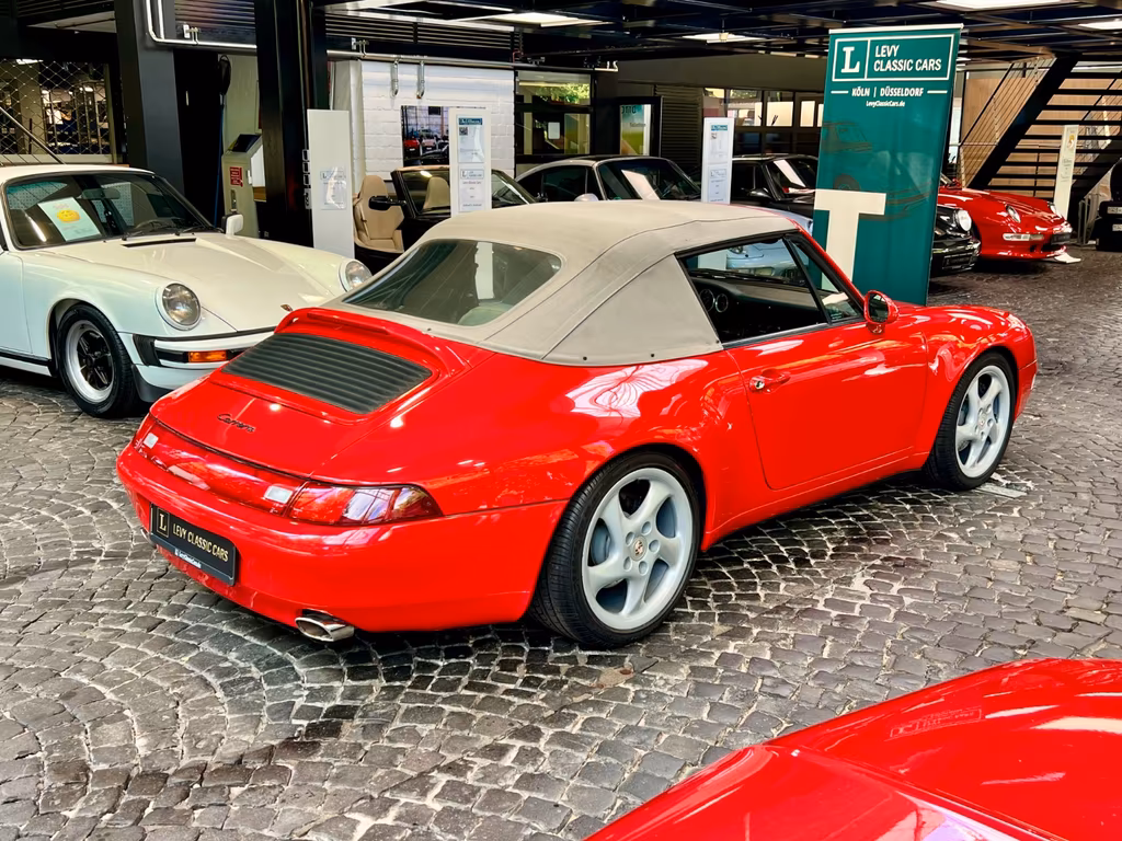 Porsche 993