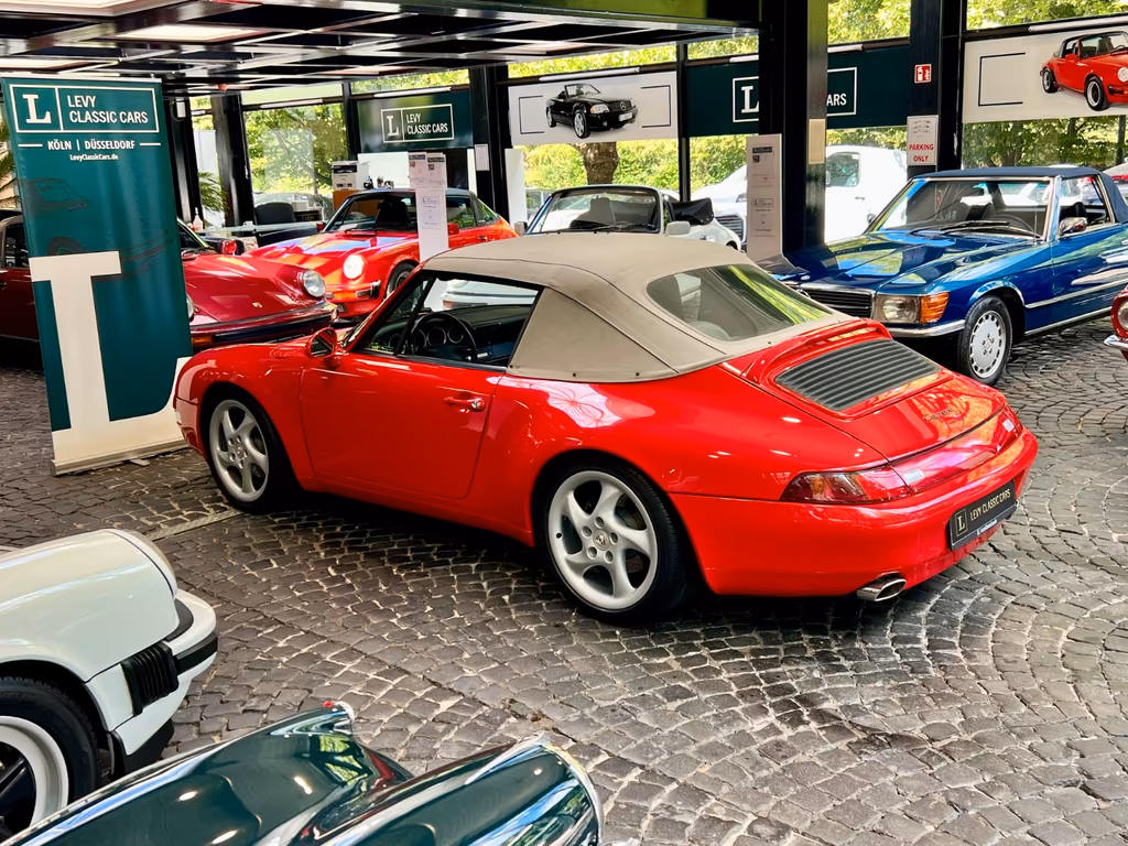 Porsche 993